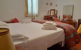 Giovanna 'S House